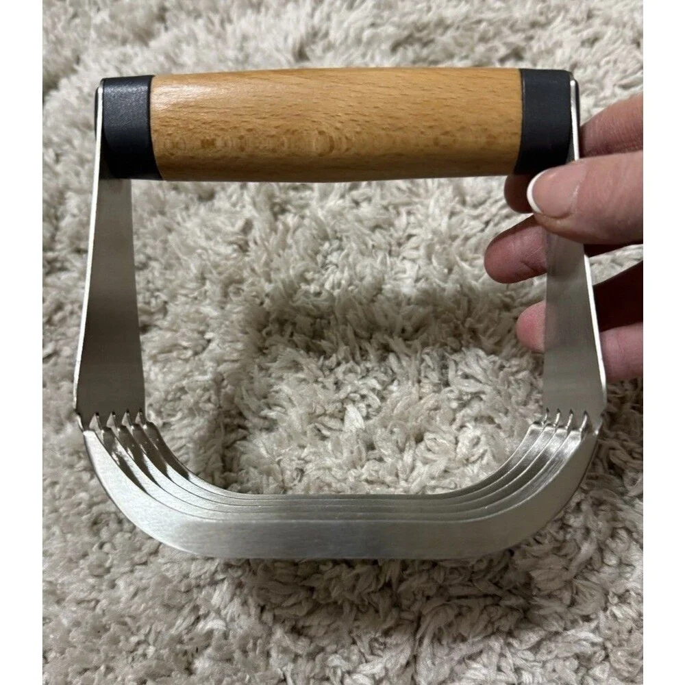 Williams Sonoma Classic Pastry Blender